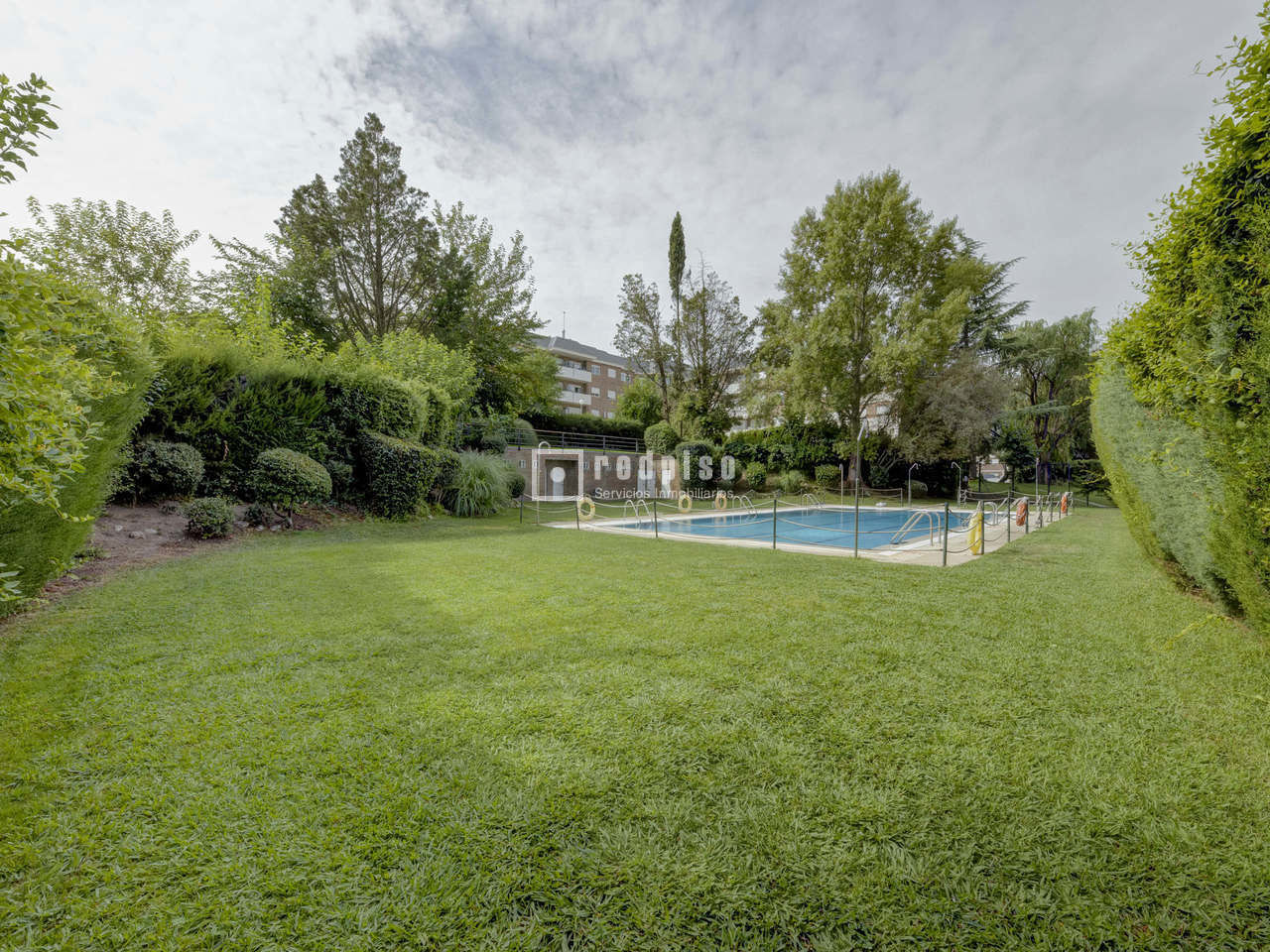 Piso en venta en  Pozuelo de Alarcón, Madrid  40/45