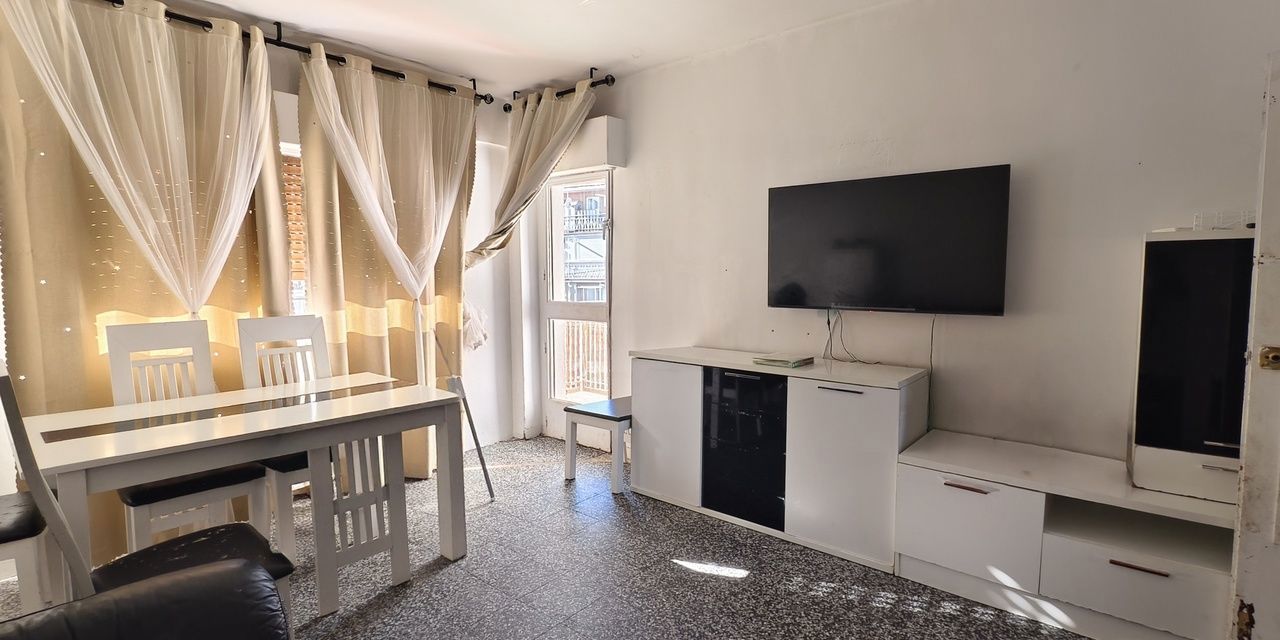 Piso en venta en  Villaverde, Madrid  1/1