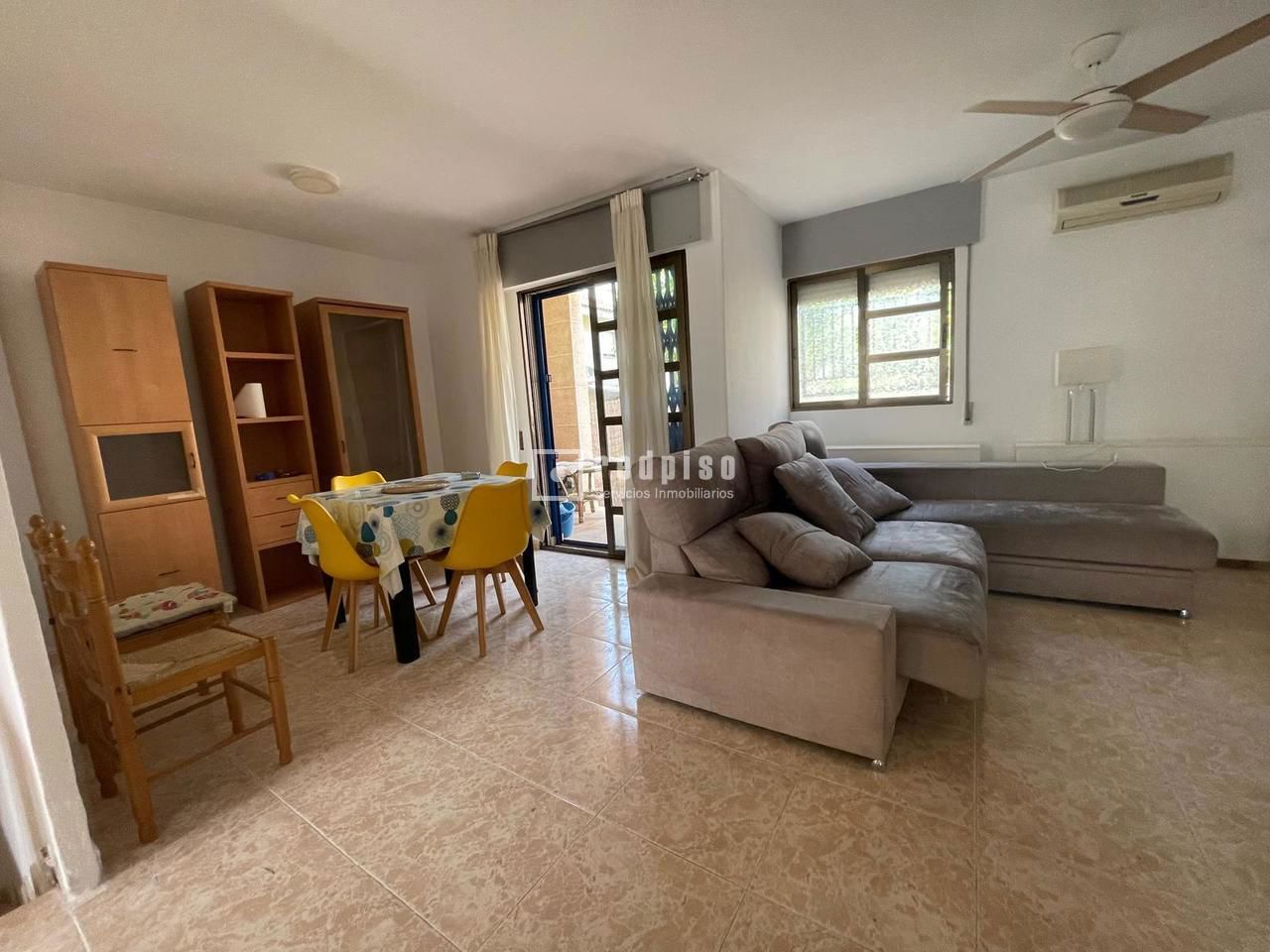 Piso en alquiler en  calle de los Jardines, Murcia  2/18