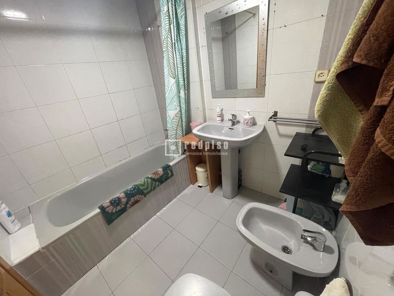 Piso en alquiler en  calle de los Jardines, Murcia  5/18