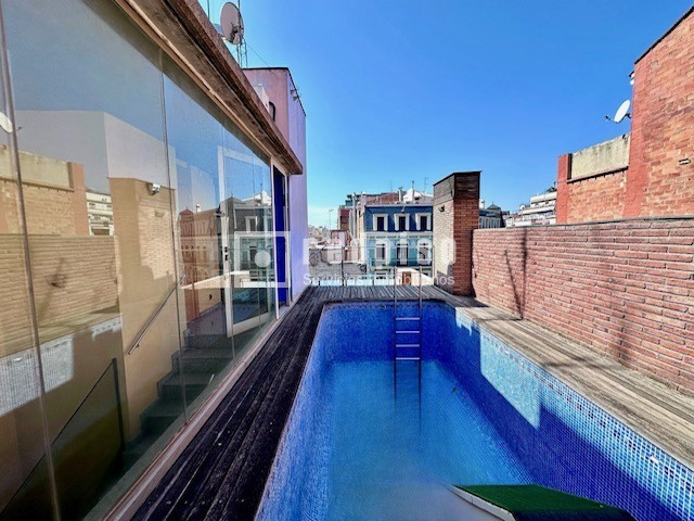 Edificio en venta  Gràcia, Barcelona  2/22