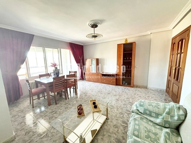 Piso en venta en  calle la Isabela, Guadalajara  1/1