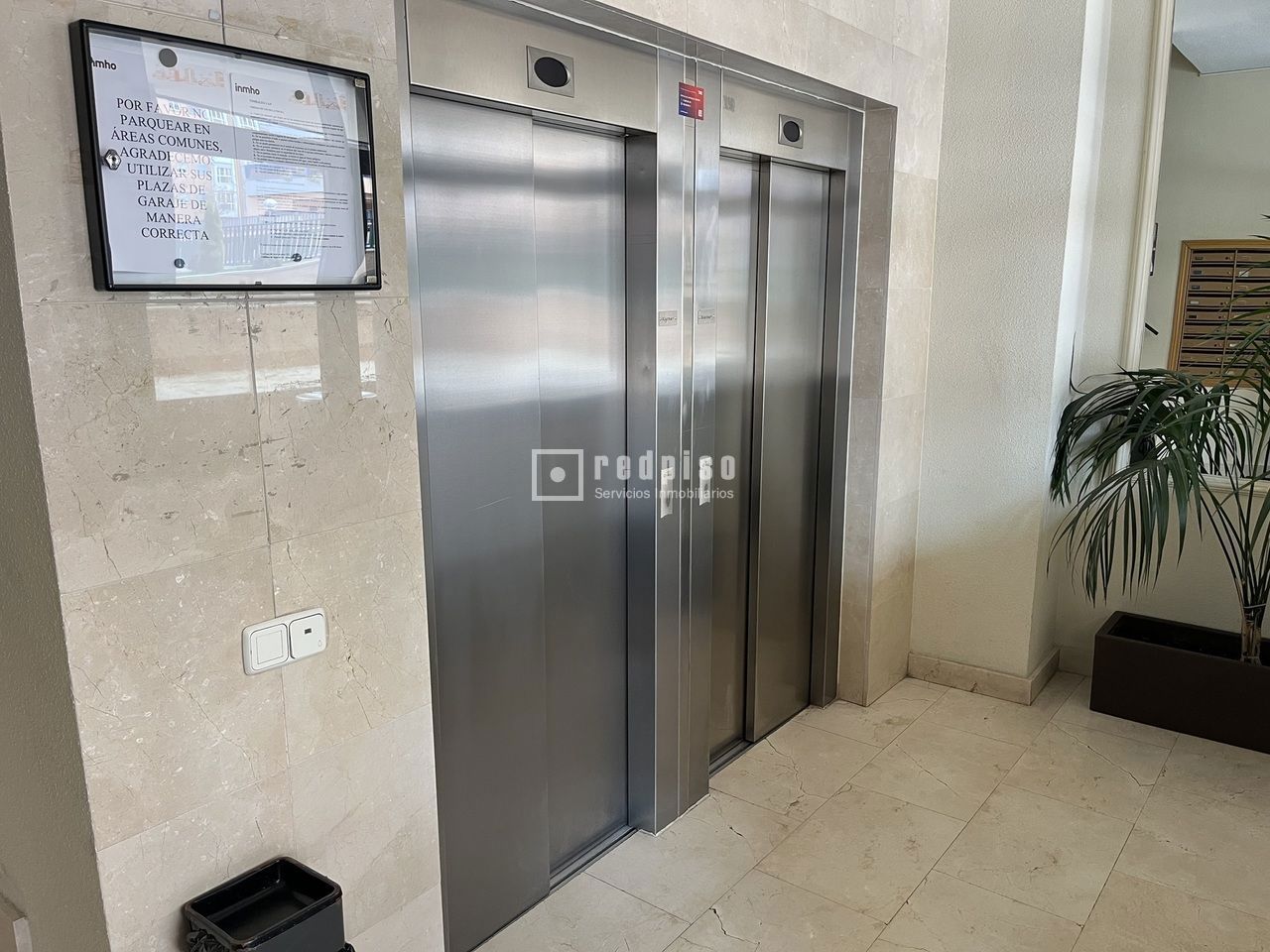 Piso en venta en calle De Los Timbales, Madrid, Madrid 33/34