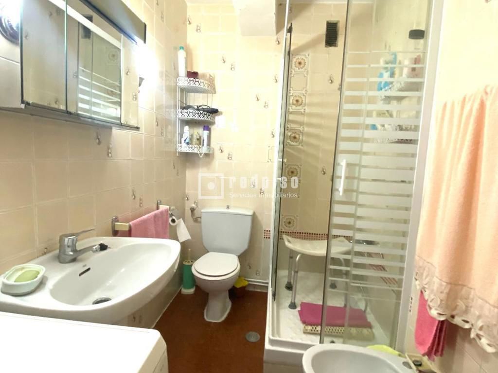 Piso en venta en calle De Santa Teresa, Alcalá De Henares, Madrid 12/17