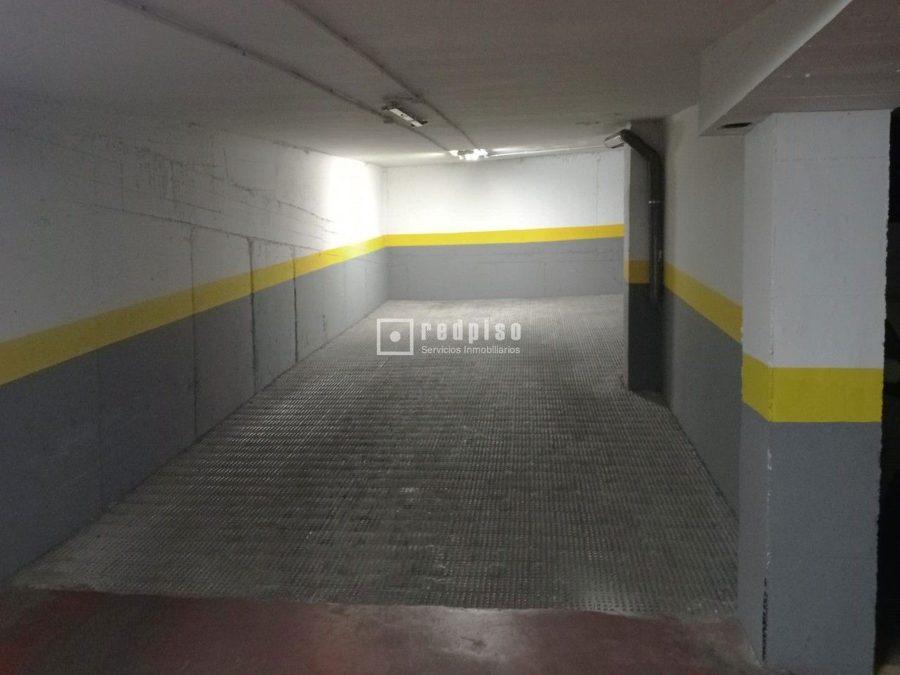 Garaje en alquiler en calle De Vicente Muzas, Madrid, Madrid 3/6