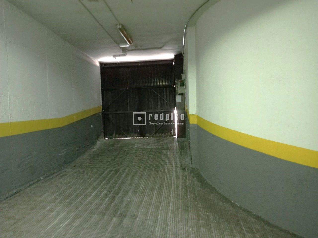 Garaje en alquiler en calle De Vicente Muzas, Madrid, Madrid 5/6