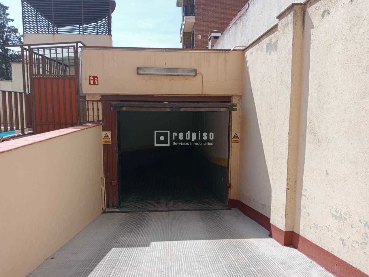 Garaje en alquiler en calle De Vicente Muzas, Madrid, Madrid 6/6