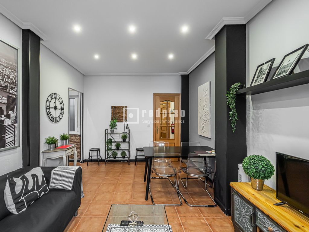 Piso en venta en calle Del Maestro Alonso, Madrid, Madrid 7/34