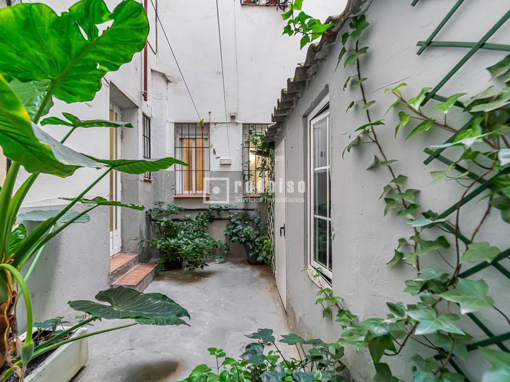Piso en venta en calle Del Maestro Alonso, Madrid, Madrid 2/34
