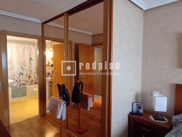 Piso en venta en  calle del Mar Cantábrico, Coslada, Madrid  15/19