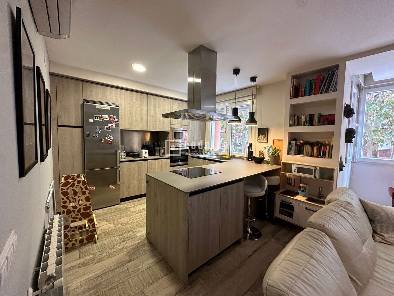 Piso en venta en calle Del Comandante Benítez, Madrid, Madrid 4/18