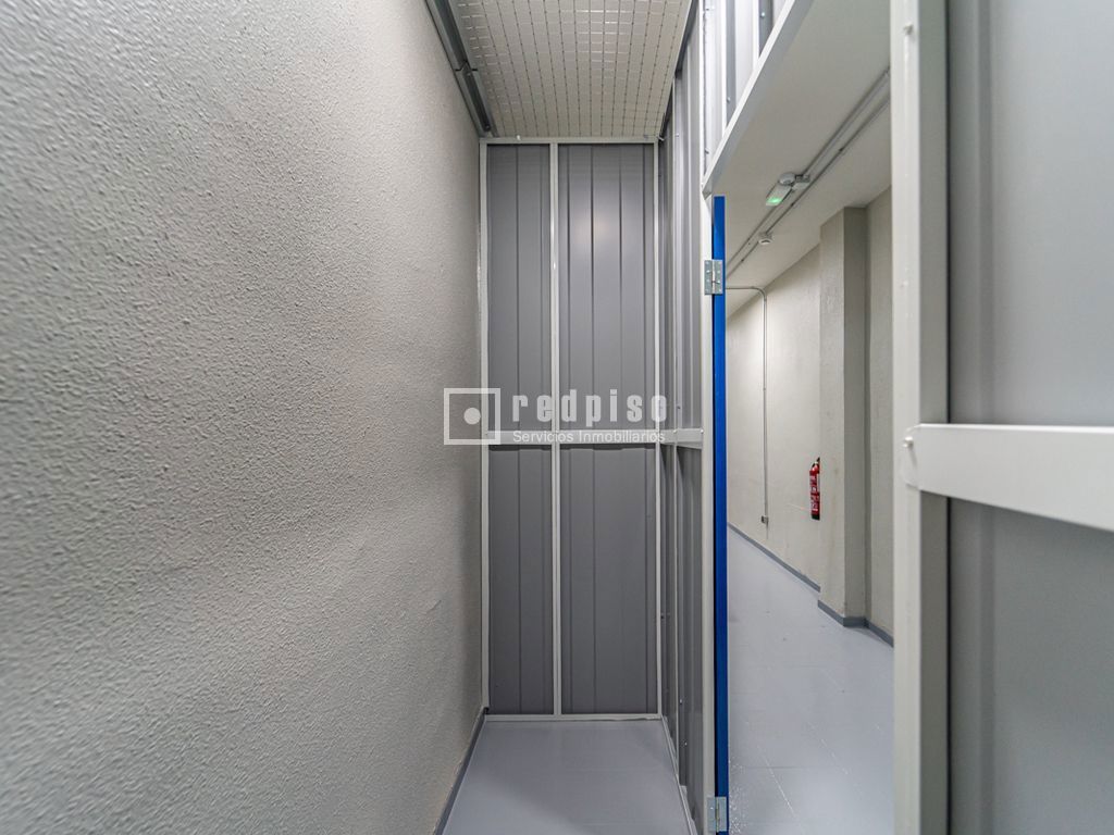 Trastero en venta en  calle de Bocángel, Salamanca, Madrid  12/16