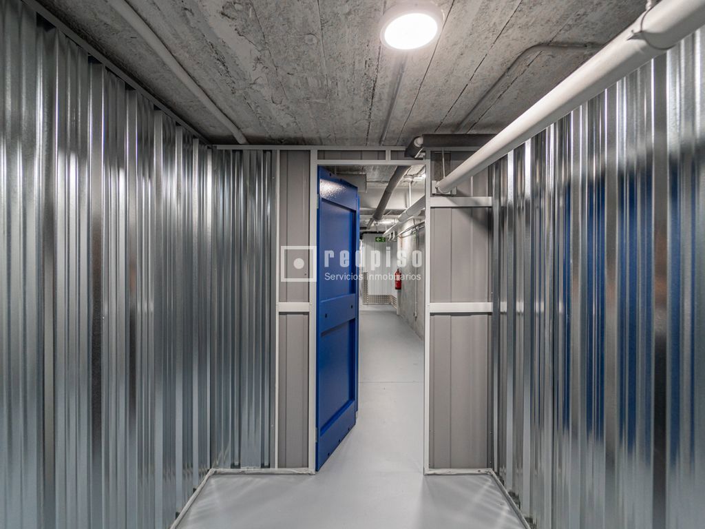 Trastero en venta en  calle de Bocángel, Salamanca, Madrid  10/16