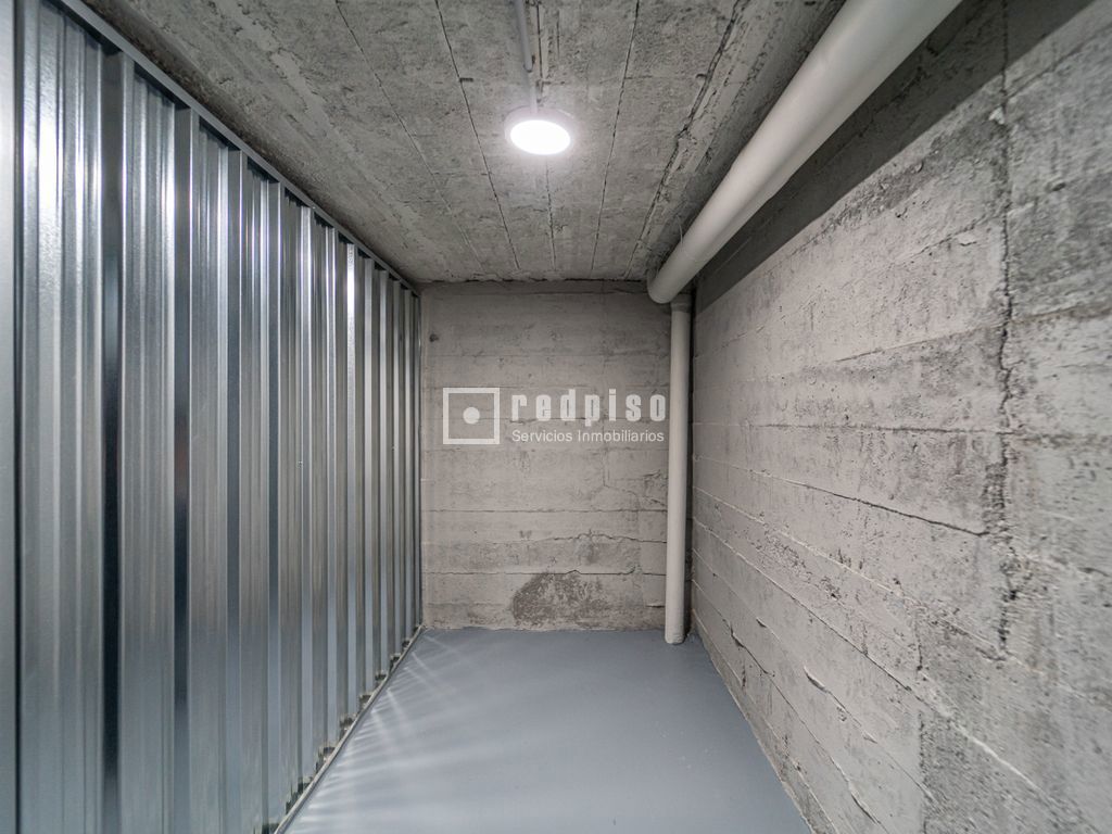 Trastero en venta en  calle de Bocángel, Salamanca, Madrid  8/16