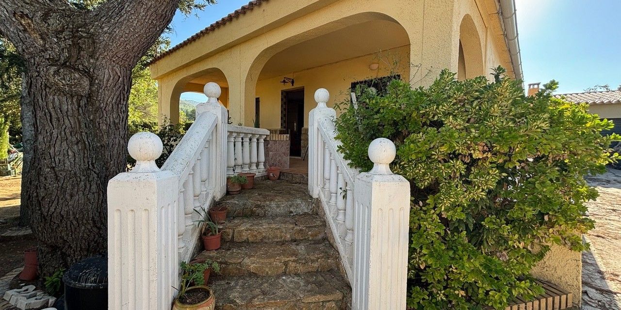 Casa en venta  calle Avellan, Siete Aguas  1/1