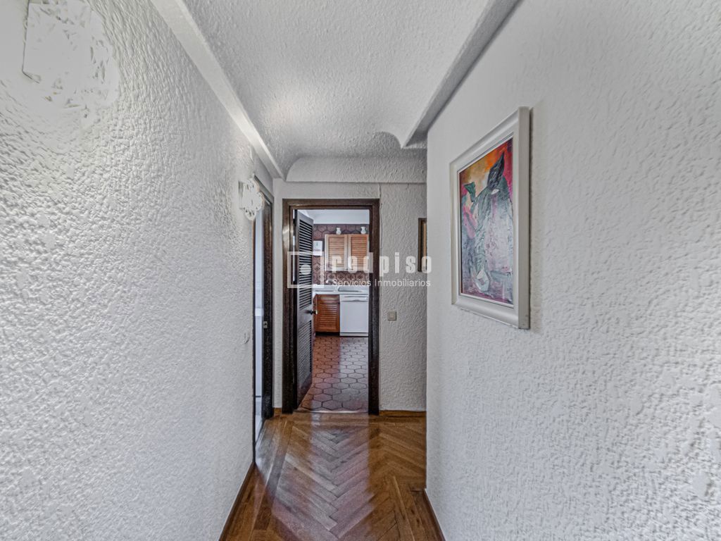 Piso en venta en  Alcorcón, Madrid  32/32
