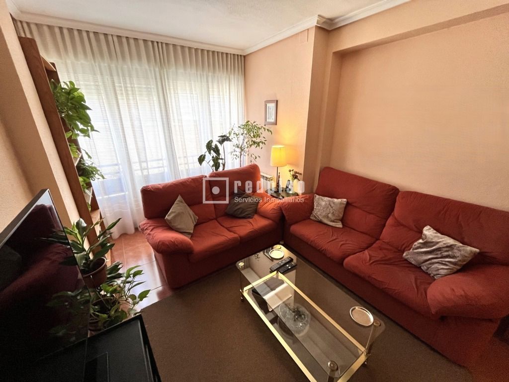 Piso en venta en  calle de la Isla de Arosa, Fuencarral-El Pardo, Madrid  1/1