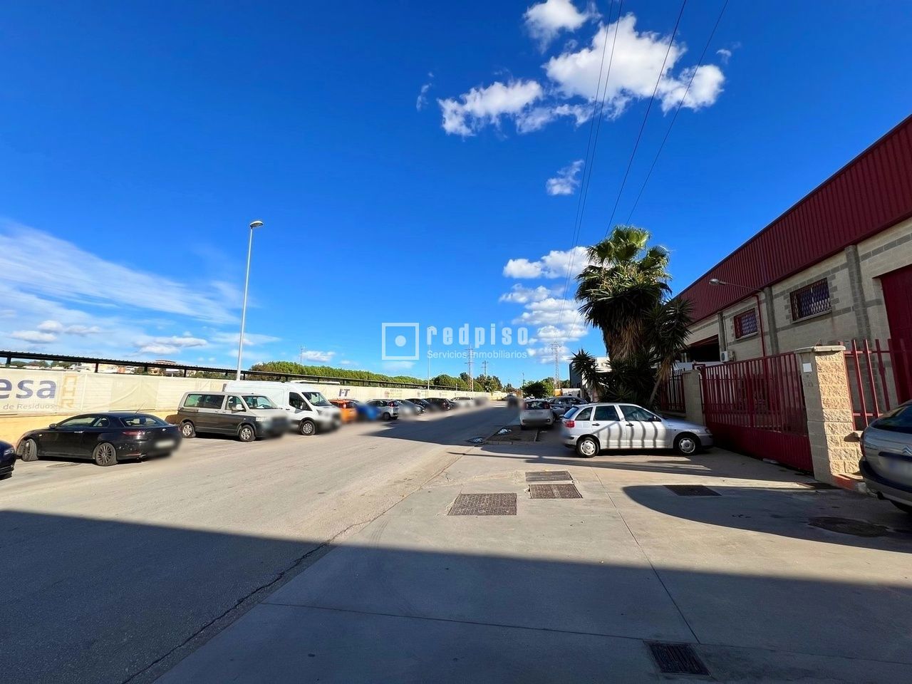 Nave Industrial en venta en  calle Ciro Alegría, Cruz de Humilladero, Málaga  6/17