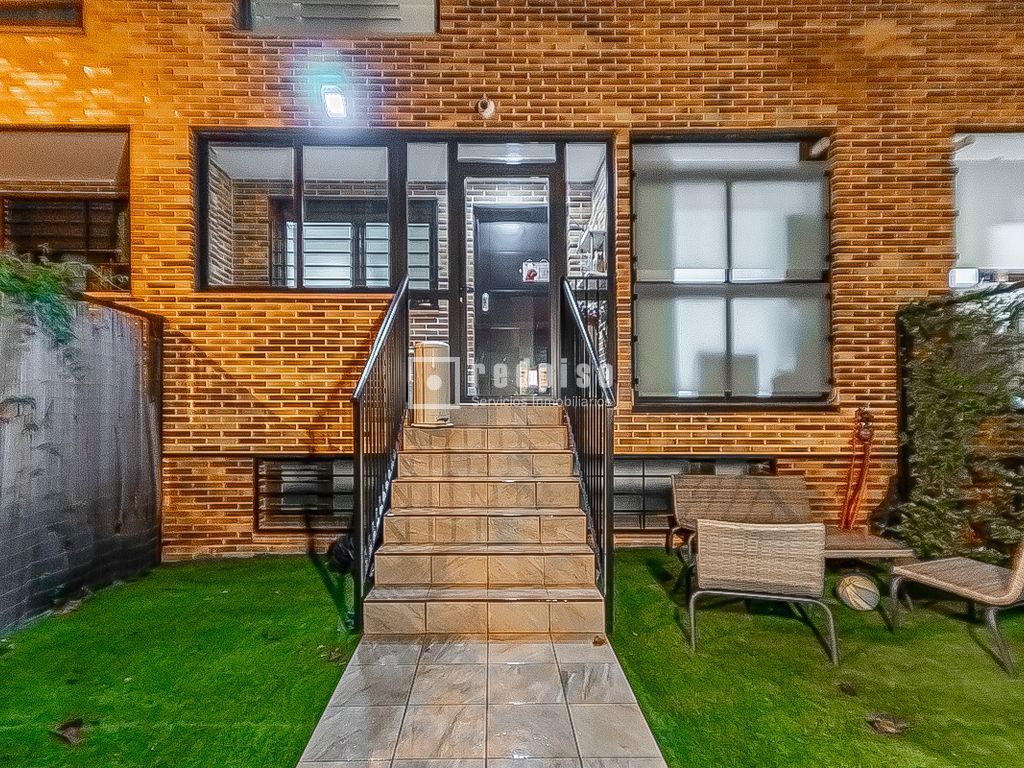 Casa en alquiler en  calle del Arroyo del Cañaveral, Vicálvaro, Madrid  1/40