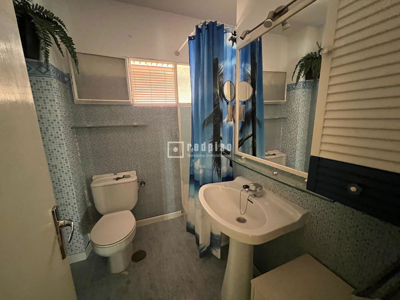 Piso en venta en calle De Illescas, Latina, Madrid 8/16