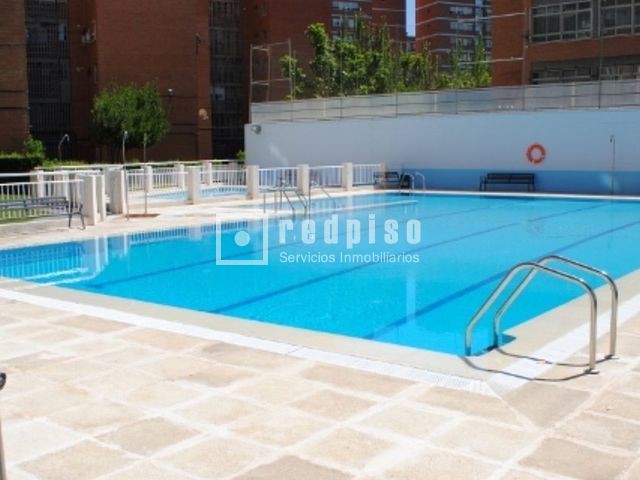 Piso en venta en calle De Illescas, Latina, Madrid 16/16