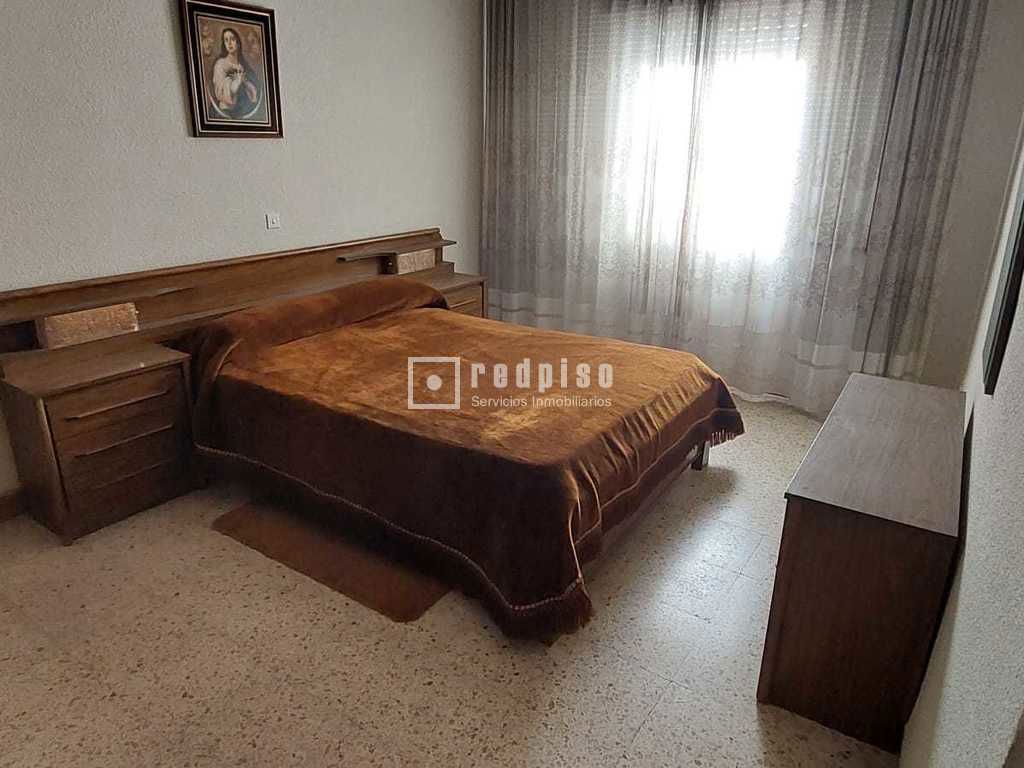 Piso en venta en  calle Joaquina Santander, Talavera de la Reina, Toledo  10/30