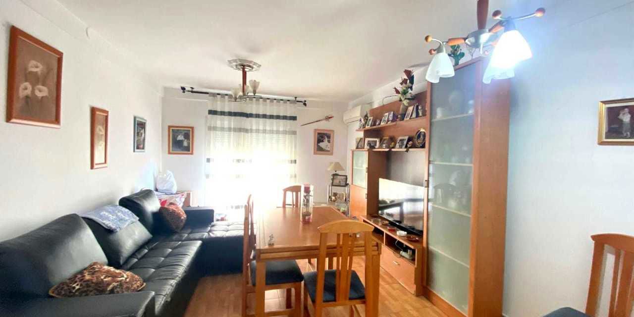 Piso en venta en  Alcalá de Henares, Madrid  1/1