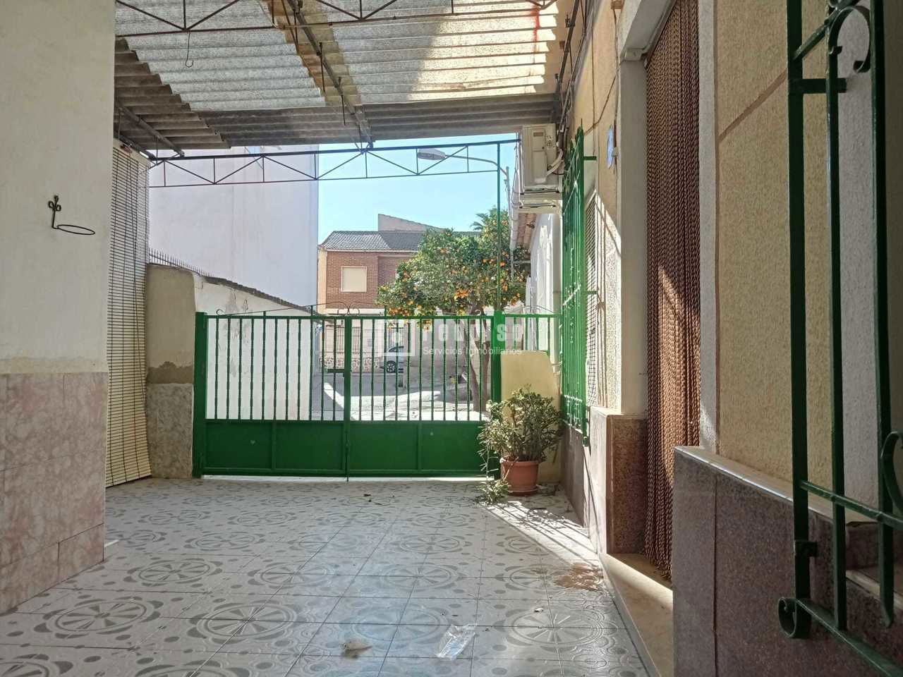 Casa en venta en  calle Policía Nacional Ángel García Rabadán, Murcia  2/22