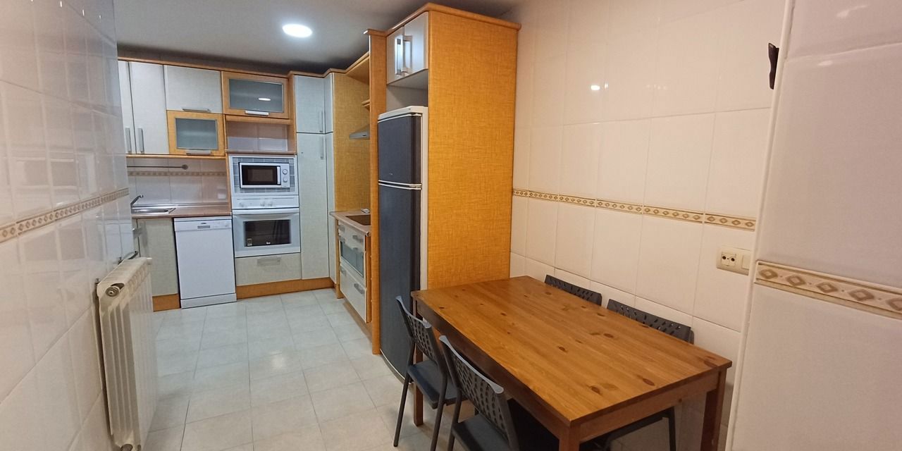Piso en venta en  Coslada, Madrid  1/40
