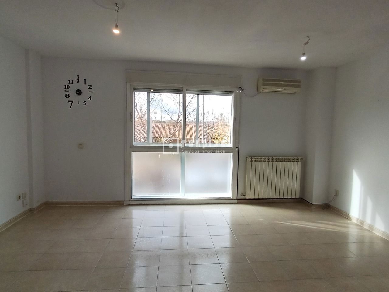 Piso en venta en  Coslada, Madrid  7/40