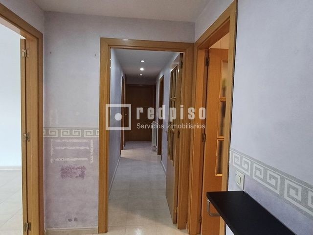 Piso en venta en  Coslada, Madrid  12/40
