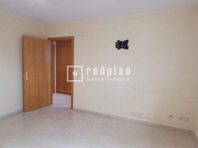 Piso en venta en  Coslada, Madrid  30/40
