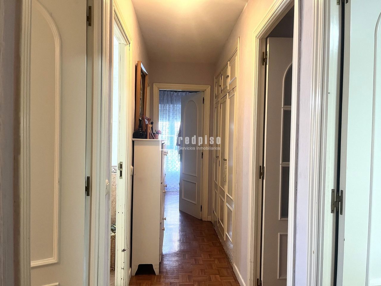 Piso en venta en calle De Blas Cabrera, Madrid, Madrid 11/18