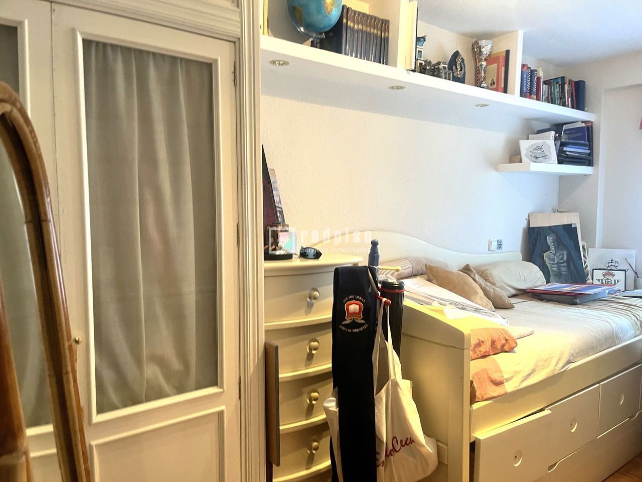 Piso en venta en calle De Blas Cabrera, Madrid, Madrid 18/18