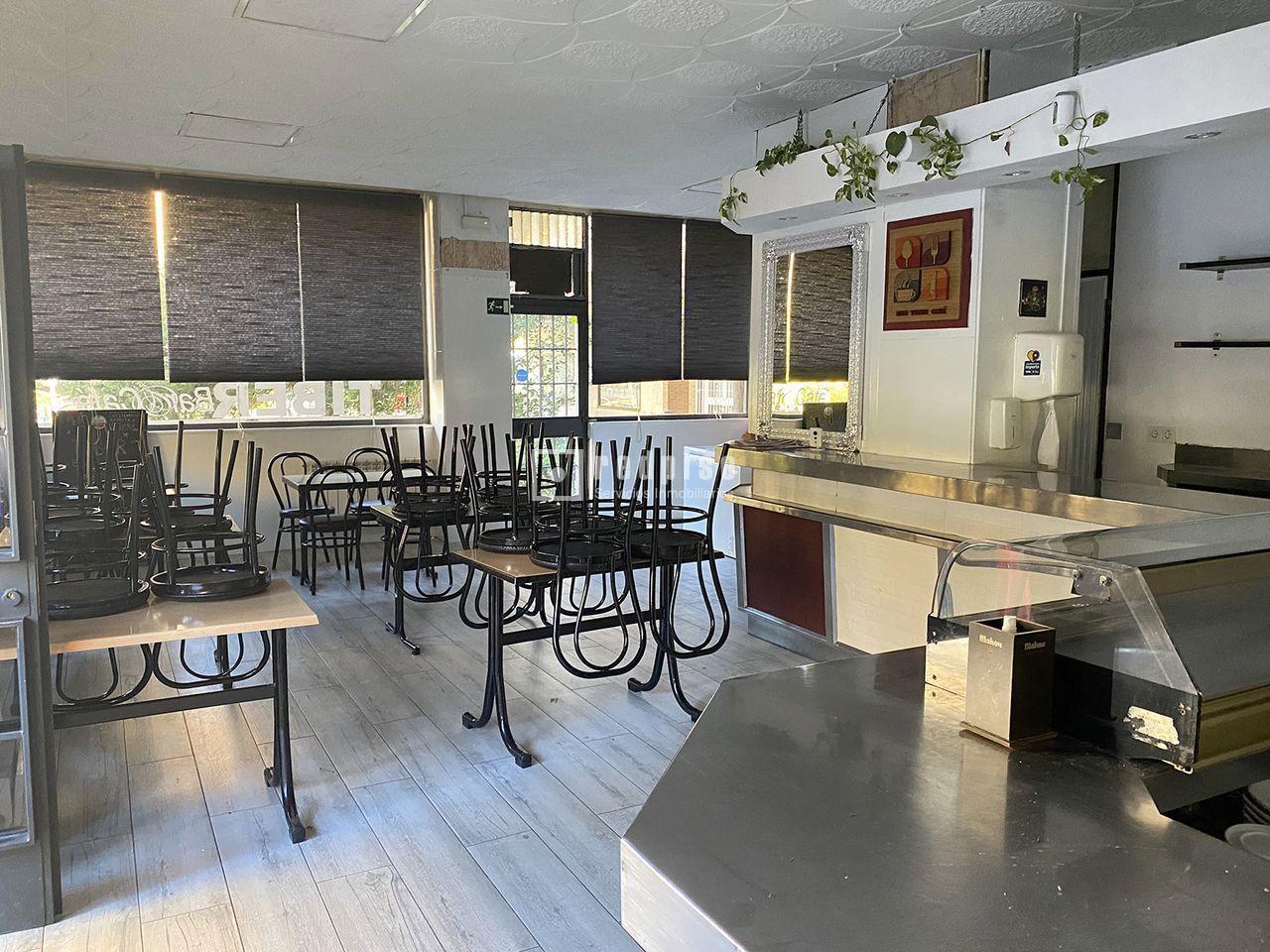 Local en venta en  calle del Tiberíades, Madrid  1/1