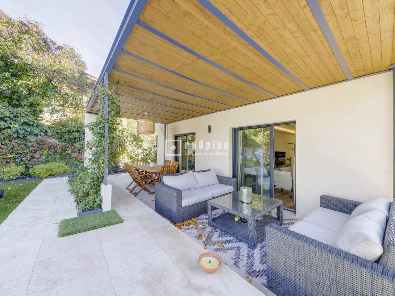 Casa en alquiler en  calle Guadiana, Pozuelo de Alarcón, Madrid  11/62