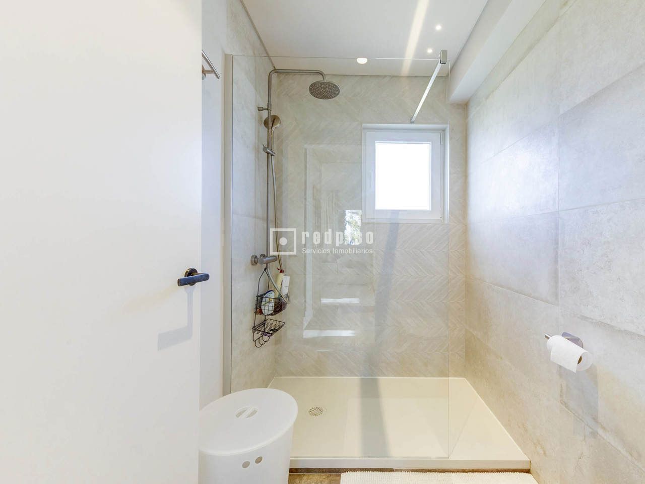 Casa en alquiler en  calle Guadiana, Pozuelo de Alarcón, Madrid  49/62