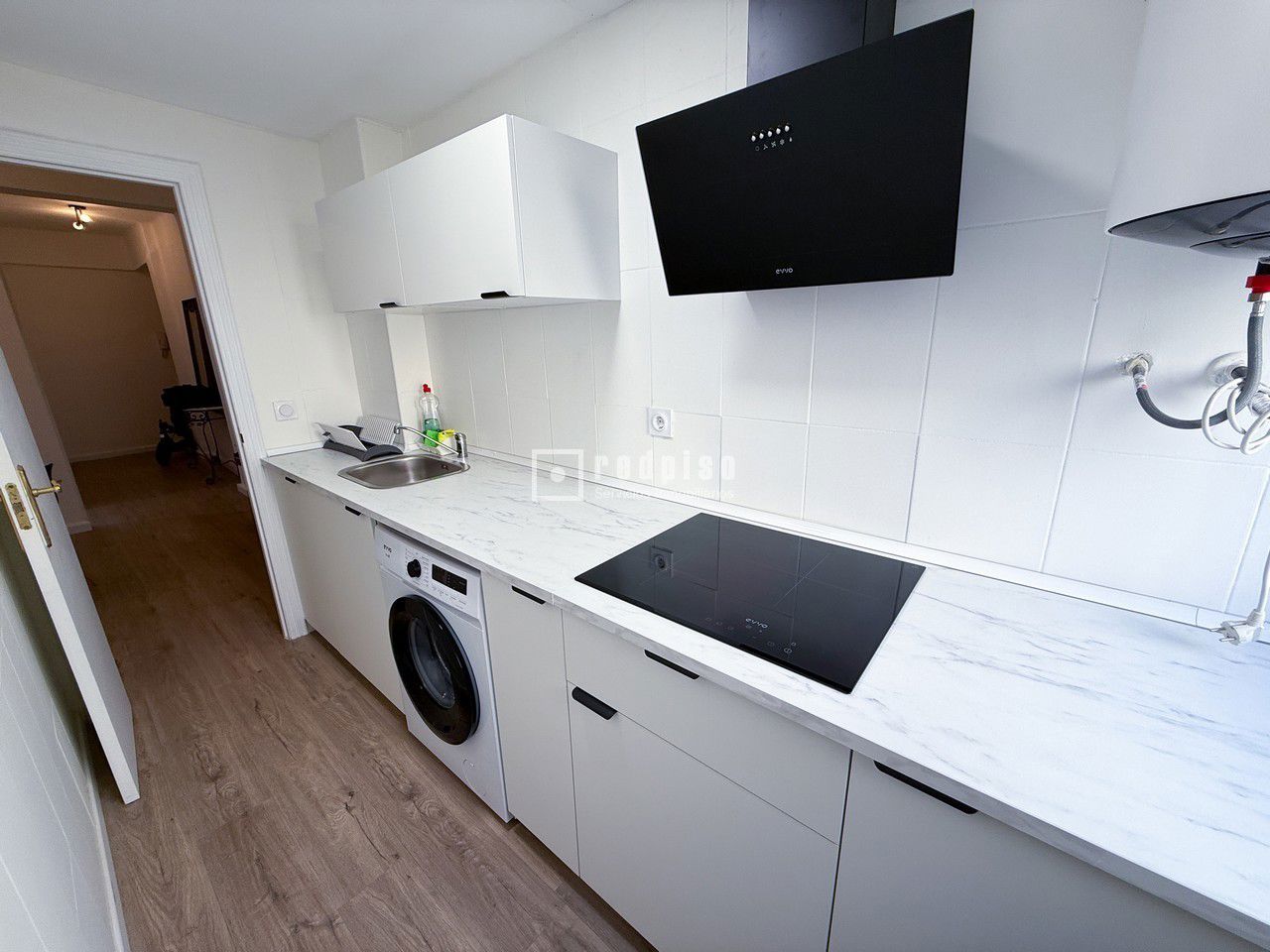 Piso en alquiler  calle Altura, Rascanya, Valencia  10/14