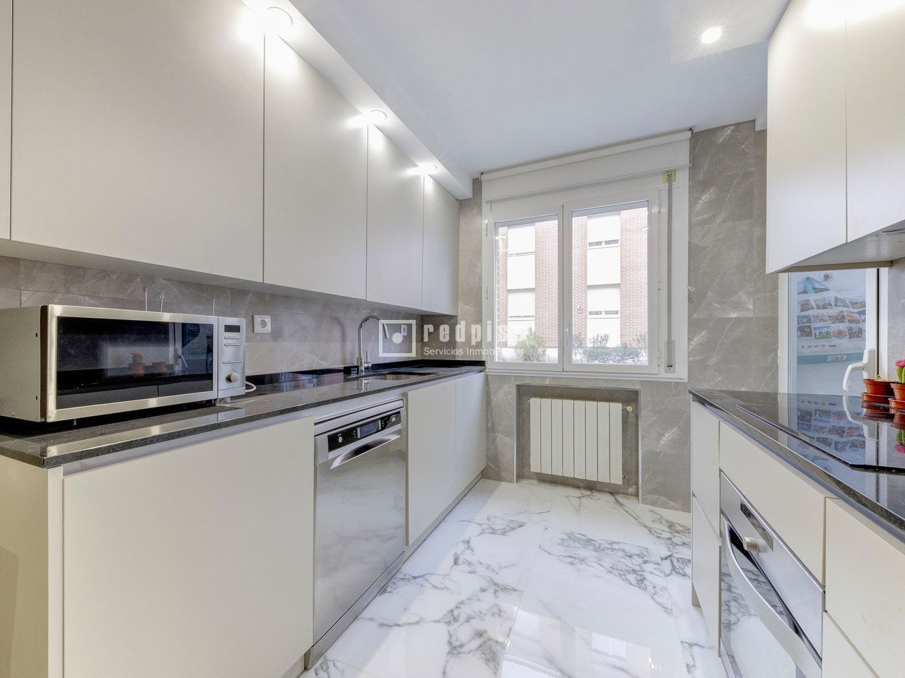 Piso en venta en  Pozuelo de Alarcón, Madrid  5/52