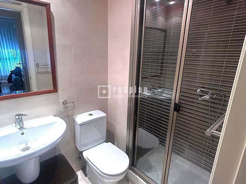 Piso en venta en  calle de Blas de Otero, Coslada, Madrid  13/16