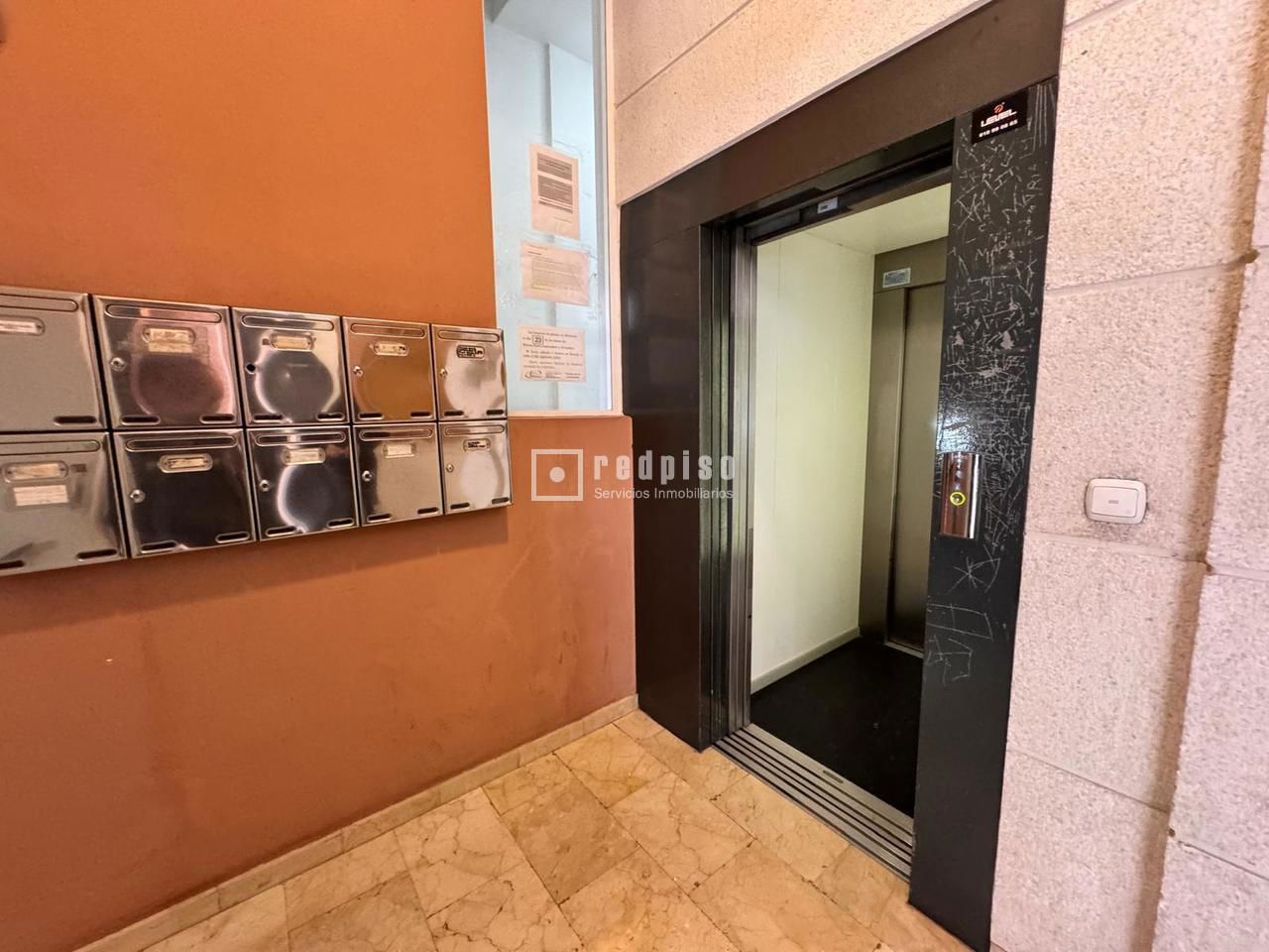 Piso en venta en  calle de Galicia, Murcia  28/41