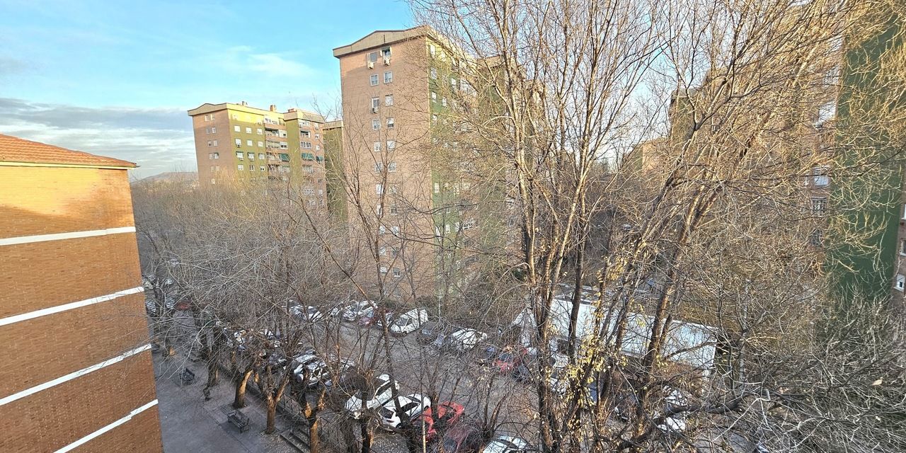 Piso en venta en  calle Vargas Machuca, Alcalá de Henares, Madrid  1/1