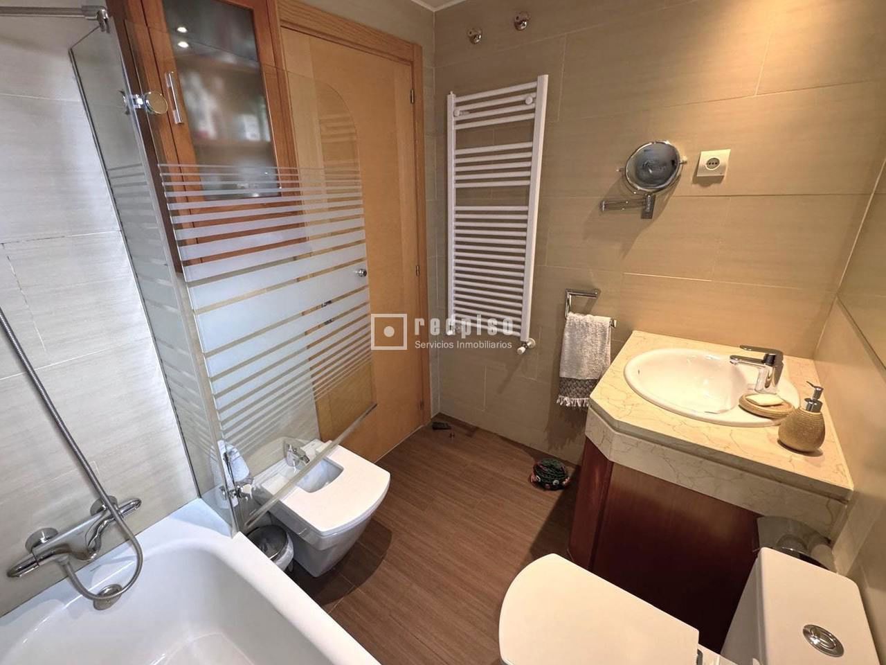 Piso en venta en  avenida de Isabel Torres, Coslada, Madrid  11/21