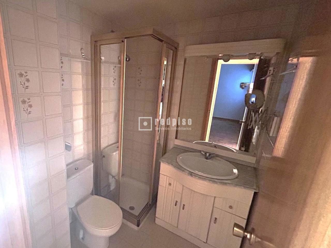 Piso en venta en  calle Vergara, San Fernando de Henares, Madrid  10/13