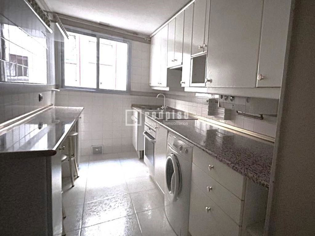 Piso en venta en  calle Vergara, San Fernando de Henares, Madrid  3/13