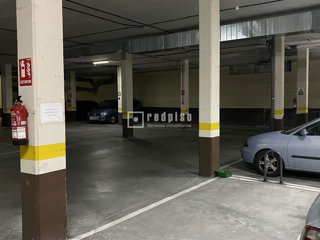 Garaje en venta en Tres Cantos, Madrid 2/4