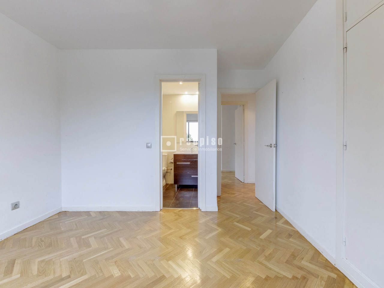 Piso en venta en  Pozuelo de Alarcón, Madrid  37/53