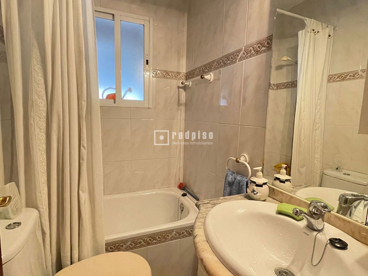 Piso en venta en calle De Burjasot, Villaverde, Madrid 13/15