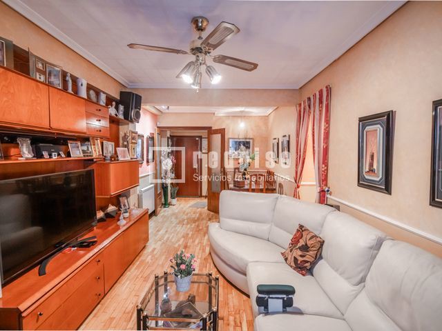 Piso en venta en  calle Baleares, Móstoles, Madrid  5/31