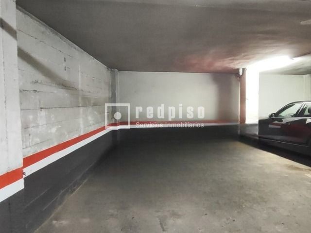 Parking en venta en  calle de Juan de la Cierva, Arganda del Rey, Madrid  2/5